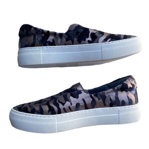 J/Slides Ariana Women's Slip On's Camo | Size: 7.5